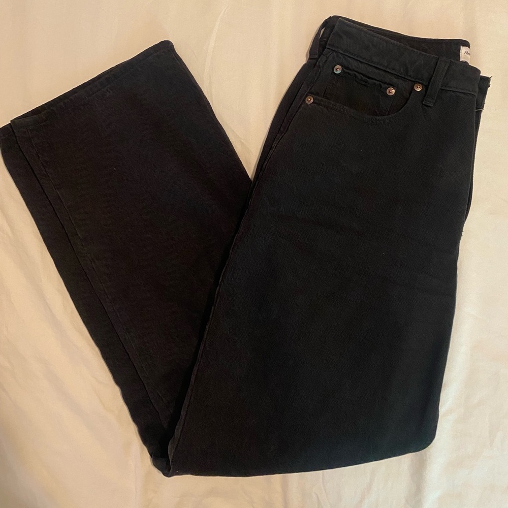 Abercrombie Curve Love High Rise Loose Jean